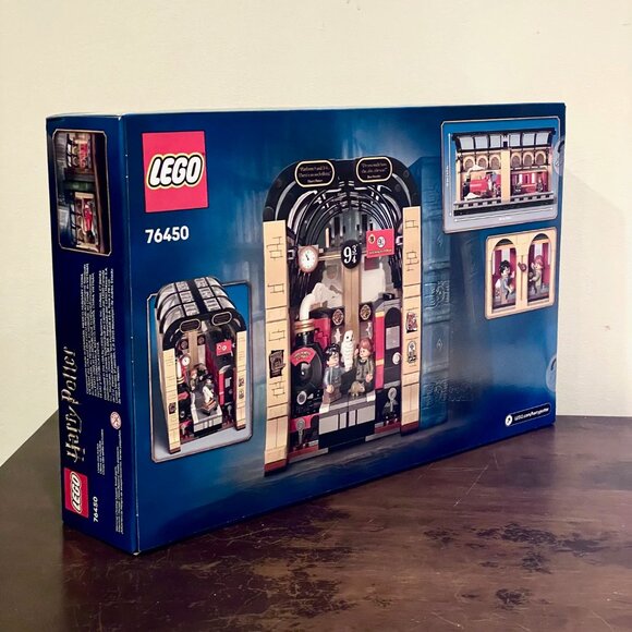 LEGO 76450 Book Nook Hogwarts Express New NIB in Hand - Picture 8 of 15